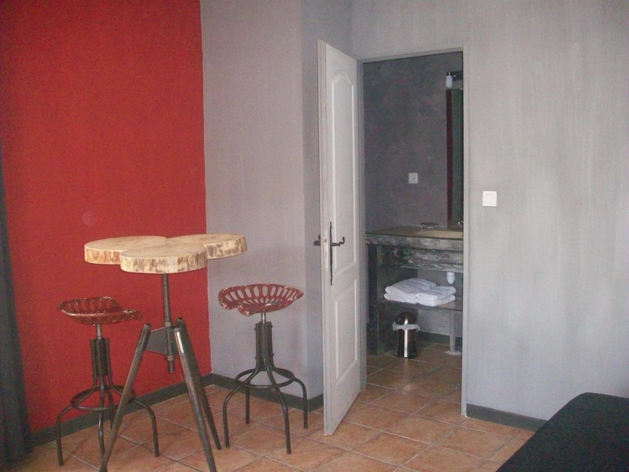 Studios Et Gite La Sauvasse Vagnas Room photo